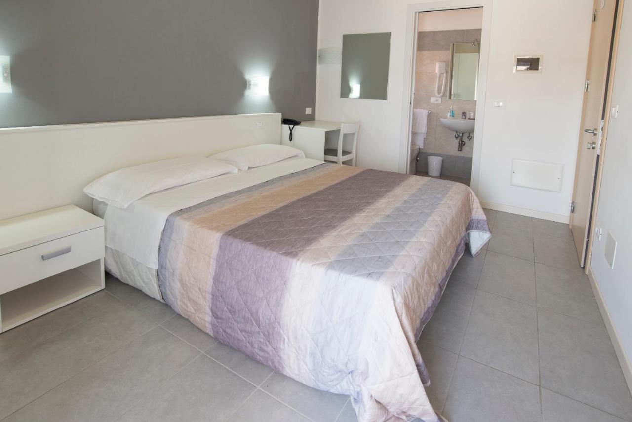 Hotel Atene Lido di Jesolo Eksteriør bilde